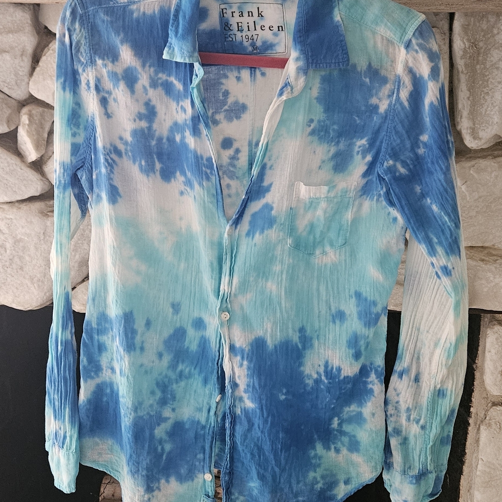 Frank & Eileen Blue Tie-Dye Button Down Shirt